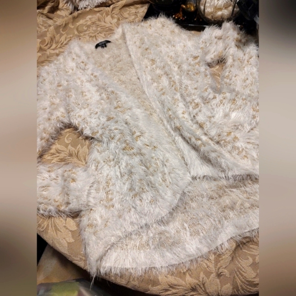 🔸🐇🔸Delightful XOXO Soft Ivory & Gold Lame Plush Furry Sweater Cardigan - M - Picture 3 of 16